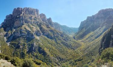 Hotels with Parking in Vikos