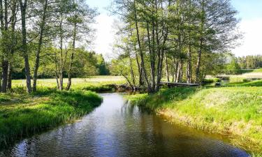 Hoteles familiares en Ugāle