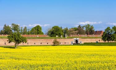 Terezín şehrindeki otoparklar