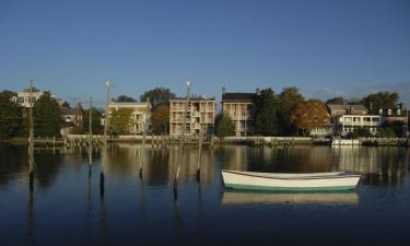 Hoteles con estacionamiento en Chestertown