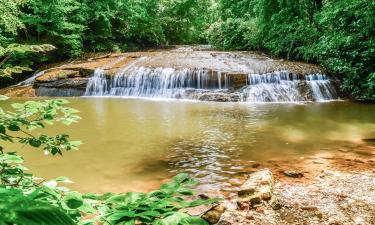 Hoteles en Tinton Falls