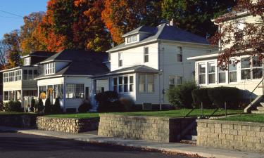 Hotels with Parking in Franklin