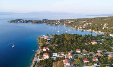 Hotels with Parking in Nečujam