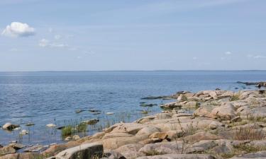 Hotels with Parking in Hammarö