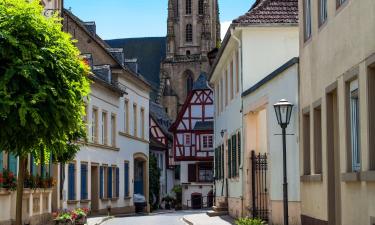 Hotels with Parking in Meisenheim