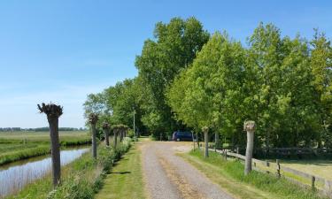 Hotels with Parking in Warns