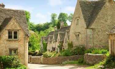 Hotels with Parking in Bibury