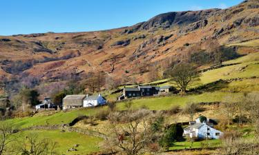 Hotels with Parking in Kentmere