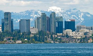 Hotels with Parking in Bellevue