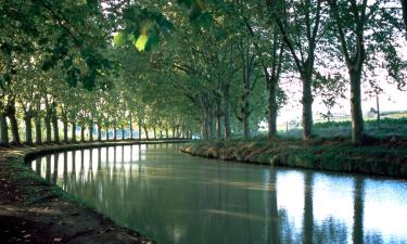 Hotel dengan parkir di Claye Souilly