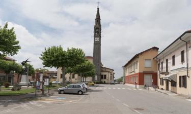 Hôtels avec parking à Momo