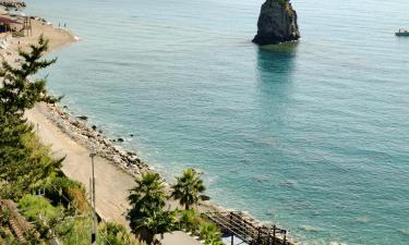 Hoteles con estacionamiento en Guardia Piemontese Terme