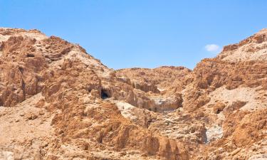 מקומות אירוח ביתיים באלמוג