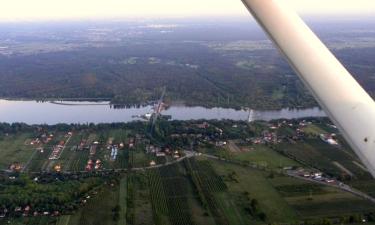 Hotels with Parking in Łomianki