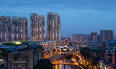 Hoteles con estacionamiento en Ziyang