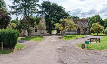 Cottages in Northwood