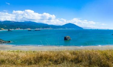 Cottages in Port Orford