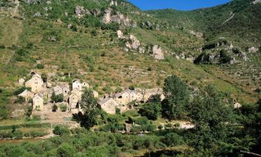 Hotel dengan Parking di Saint-Pierre-des-Tripiers