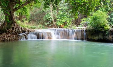 Hotels with Pools in Ban Sap Phrik