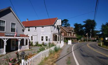 Hotels with Parking in Olema