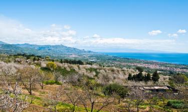 B&B/Chambres d'hôtes à Barcellona-Pozzo di Gotto