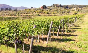 Hoteles con estacionamiento en San Donato in Collina