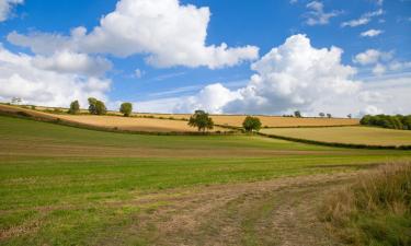 Hotels with Parking in Deddington