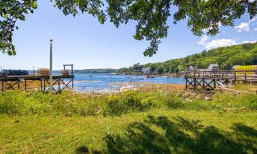 Hotels with Parking in Boothbay
