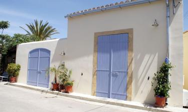 Holiday Rentals in Maroni