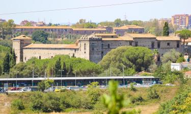 Hoteles con estacionamiento en Lunghezza