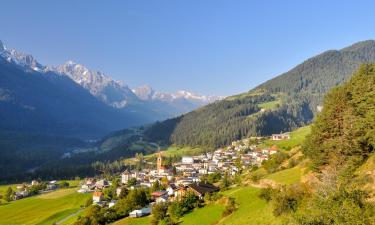 Hotel con parcheggio a Ramosch