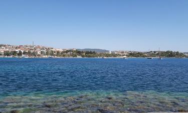 Hoteles con estacionamiento en Mesudiye