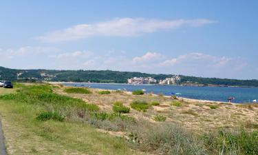 Alloggi vicino alla spiaggia a Duni