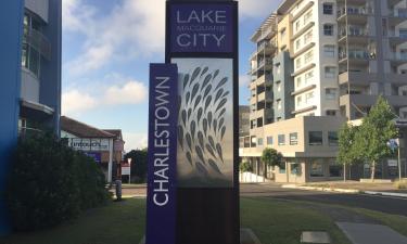 Hotels with Parking in Charlestown