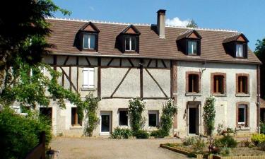 Cottages in Cernoy-en-Berry