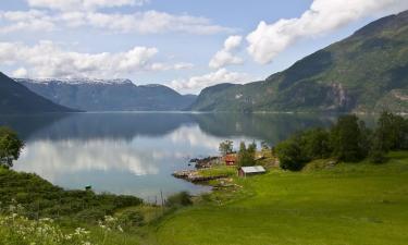 Cottages in Brekke