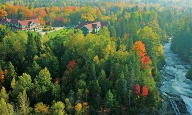 Parkolóval rendelkező hotelek Saint-Paulinban