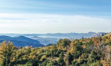 Παραθεριστικές κατοικίες σε Gornje Sitno