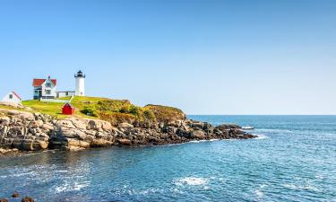 Cottages in Cape Neddick