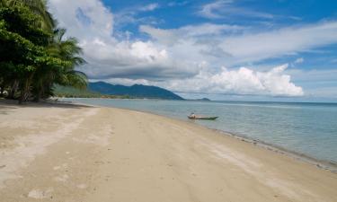 โรงแรมที่มีที่จอดรถในบ้านหินกอง