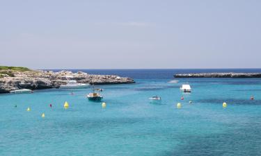 Allotjaments a la platja a Sa Caleta