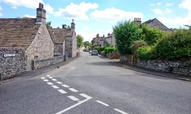 Cottages in Curbar