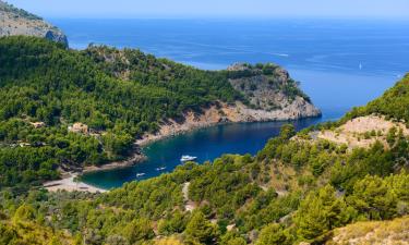 Cottages in Cala Tuent