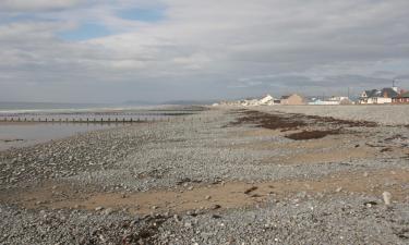 Hotels with Parking in Borth