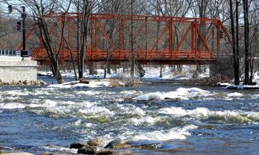 Отели с парковкой в городе Iron River