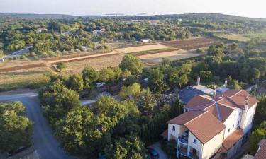 Hotels met Parkeren in Kokuletovica