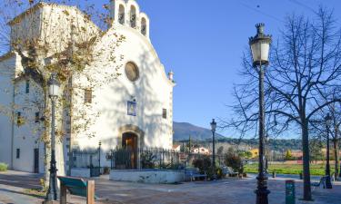 Hoteles con estacionamiento en Santa María de Palautordera