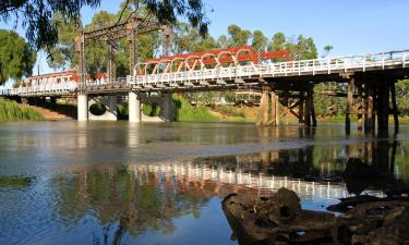 Hoteles con estacionamiento en Cobram