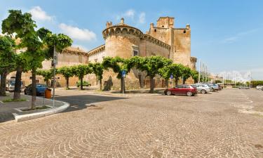 Hotels with Parking in Serracapriola