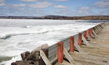 Mga Hotel na may Parking sa Sturgeon Falls